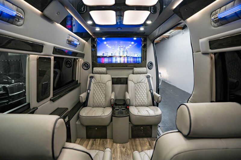 2022 Mercedes-Benz Sprinter 3500XD - Photo 38 - Huntington Beach, CA 92649
