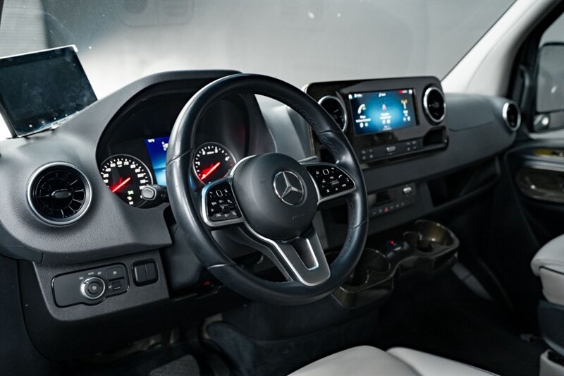 2022 Mercedes-Benz Sprinter 3500XD - Photo 21 - Huntington Beach, CA 92649