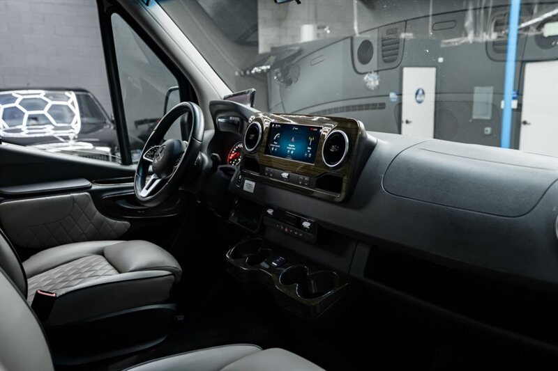 2022 Mercedes-Benz Sprinter 3500XD - Photo 28 - Huntington Beach, CA 92649
