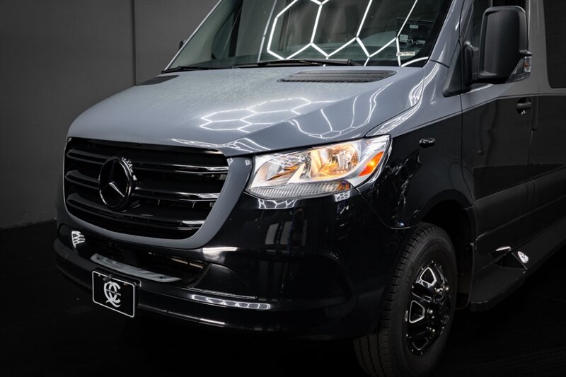 2022 Mercedes-Benz Sprinter 3500XD - Photo 7 - Huntington Beach, CA 92649