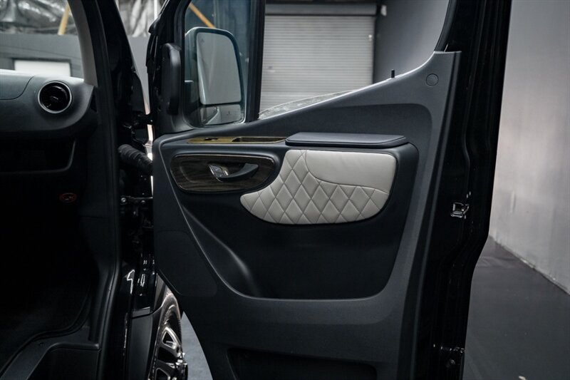 2022 Mercedes-Benz Sprinter 3500XD - Photo 34 - Huntington Beach, CA 92649