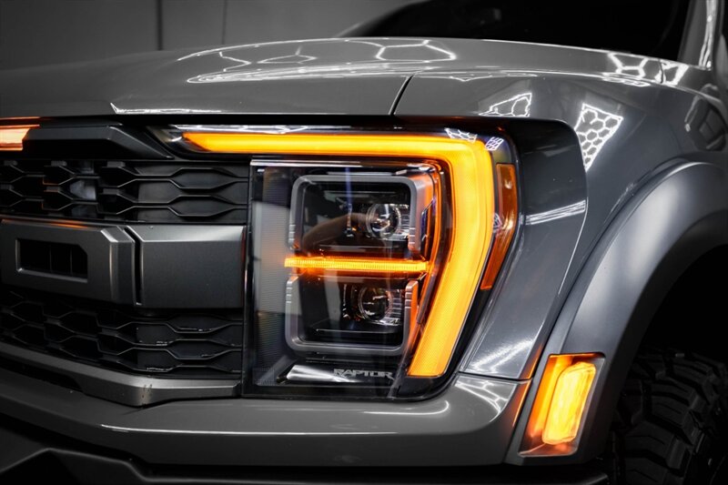 2021 Ford F-150 Raptor - Photo 8 - Huntington Beach, CA 92649