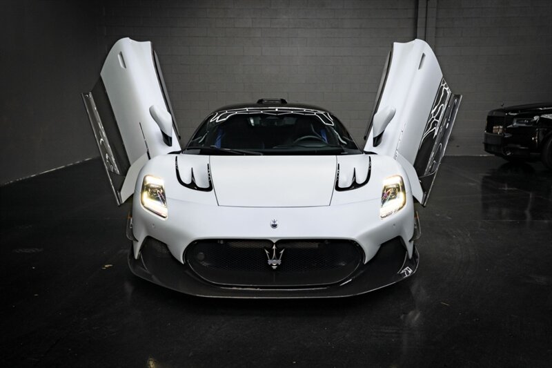 2022 Maserati MC20 ARIA - Photo 48 - Huntington Beach, CA 92649