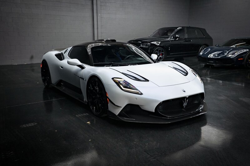 2022 Maserati MC20 ARIA - Photo 3 - Huntington Beach, CA 92649