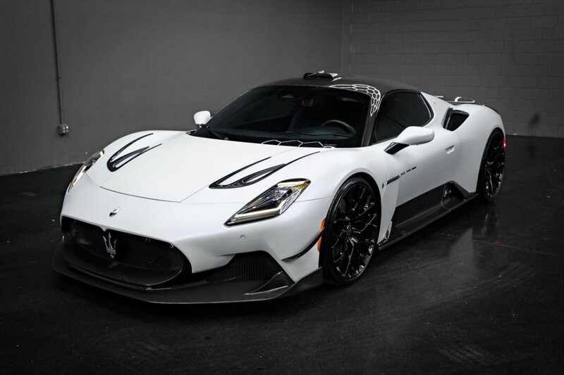 2022 Maserati MC20 ARIA   - Photo 1 - Huntington Beach, CA 92649