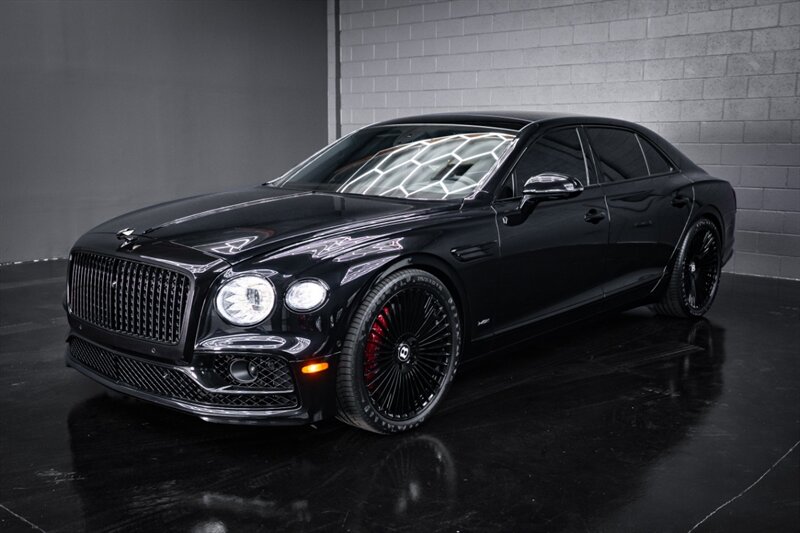 2022 Bentley Flying Spur W12   - Photo 1 - Huntington Beach, CA 92649