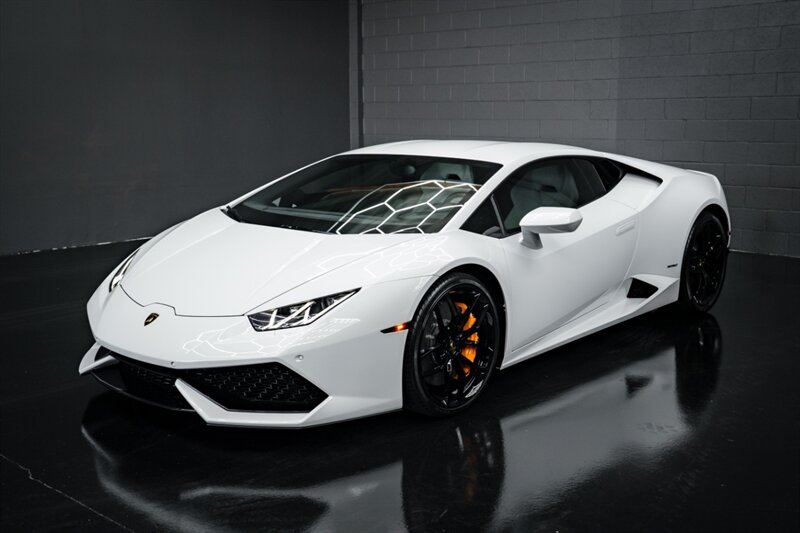 2016 Lamborghini Huracan Base
