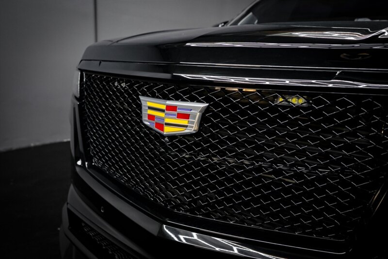2023 Cadillac Escalade-V ESV - Photo 10 - Huntington Beach, CA 92649