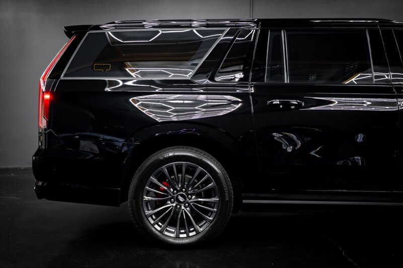 2023 Cadillac Escalade-V ESV - Photo 65 - Huntington Beach, CA 92649