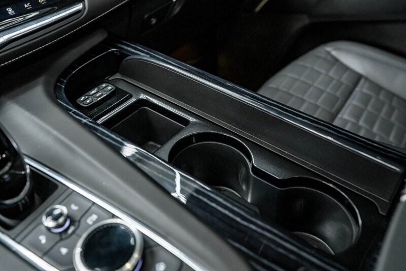 2023 Cadillac Escalade-V ESV - Photo 32 - Huntington Beach, CA 92649