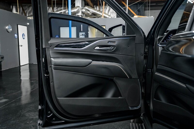 2023 Cadillac Escalade-V ESV - Photo 36 - Huntington Beach, CA 92649