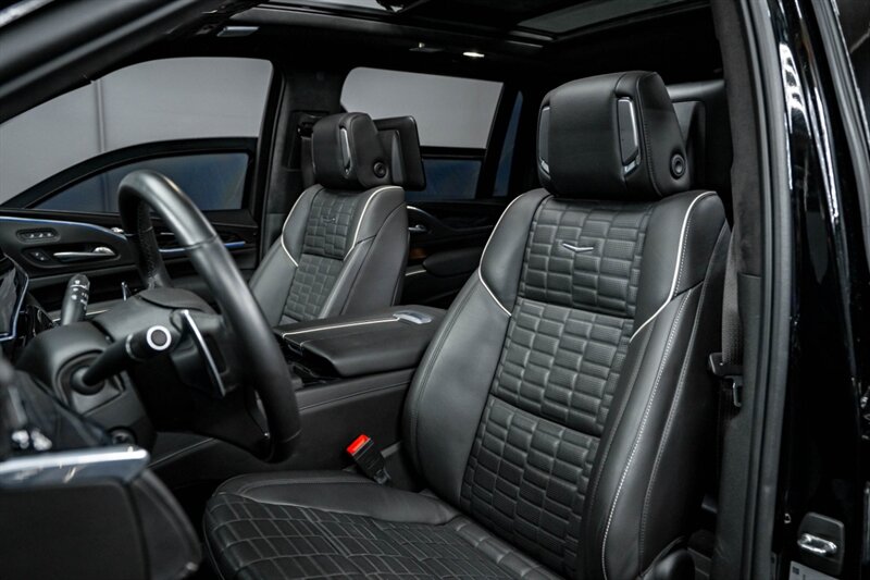 2023 Cadillac Escalade-V ESV - Photo 18 - Huntington Beach, CA 92649