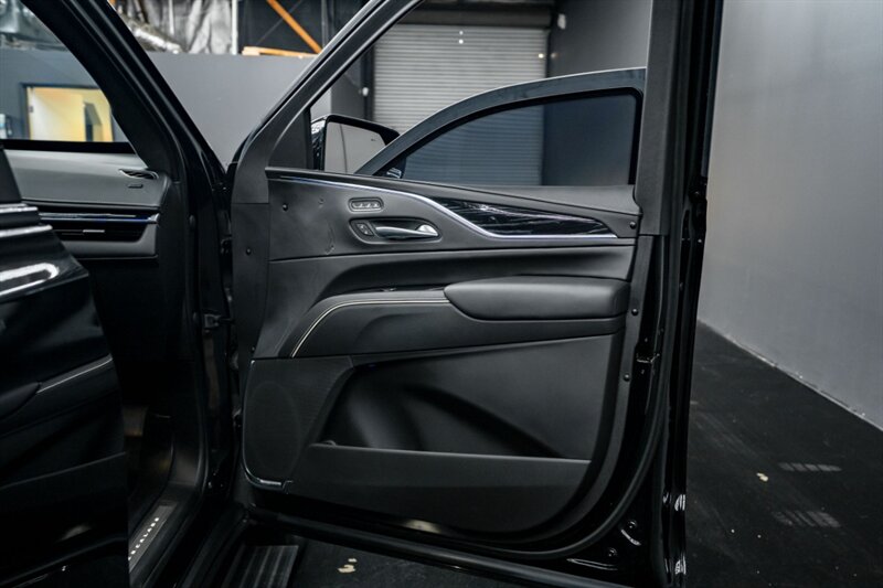 2023 Cadillac Escalade-V ESV - Photo 45 - Huntington Beach, CA 92649