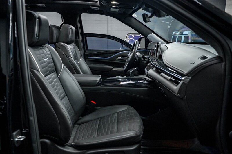 2023 Cadillac Escalade-V ESV - Photo 39 - Huntington Beach, CA 92649