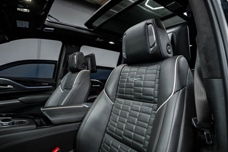 2023 Cadillac Escalade-V ESV - Photo 19 - Huntington Beach, CA 92649