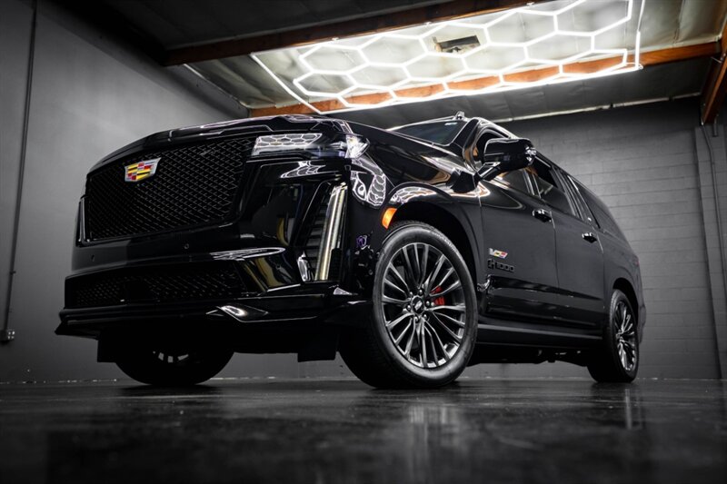 2023 Cadillac Escalade-V ESV - Photo 82 - Huntington Beach, CA 92649