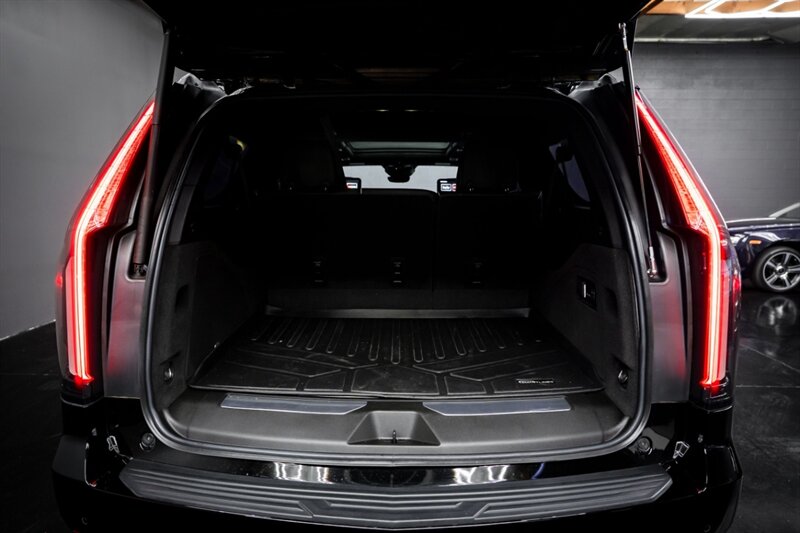 2023 Cadillac Escalade-V ESV - Photo 71 - Huntington Beach, CA 92649