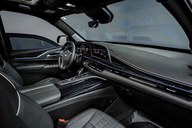 2023 Cadillac Escalade-V ESV - Photo 72 - Huntington Beach, CA 92649