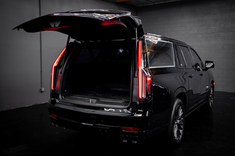 2023 Cadillac Escalade-V ESV - Photo 70 - Huntington Beach, CA 92649