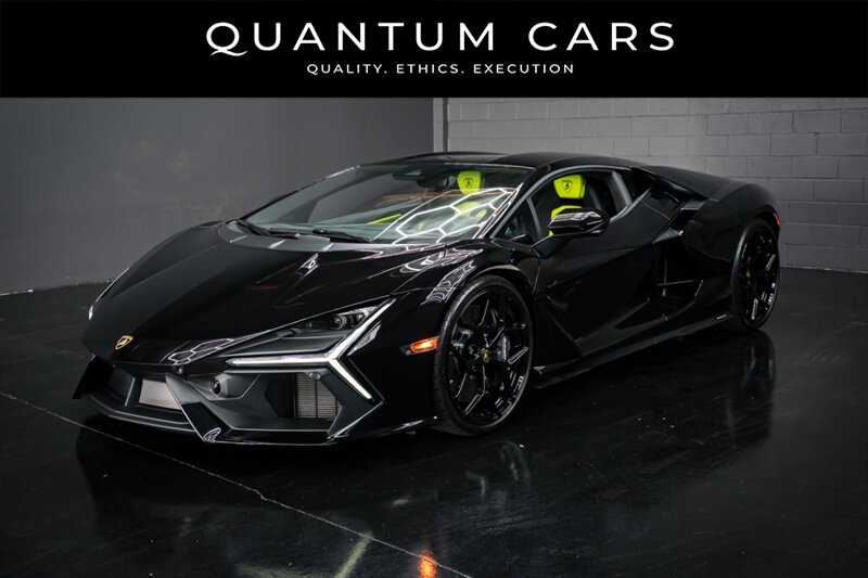 2024 Lamborghini Revuelto  