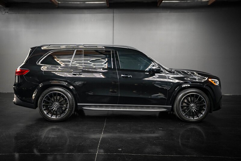 2024 Mercedes-Benz AMG GLS 63 - Photo 12 - Huntington Beach, CA 92649