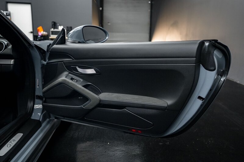 2023 Porsche 718 Cayman GT4 - Photo 49 - Huntington Beach, CA 92649