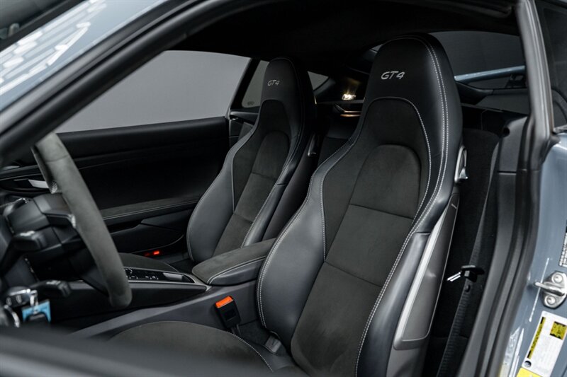 2023 Porsche 718 Cayman GT4 - Photo 22 - Huntington Beach, CA 92649