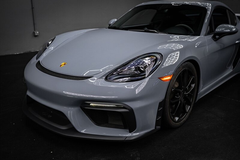 2023 Porsche 718 Cayman GT4 - Photo 8 - Huntington Beach, CA 92649