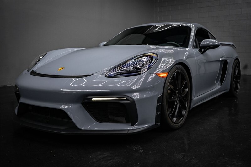 2023 Porsche 718 Cayman GT4 - Photo 7 - Huntington Beach, CA 92649