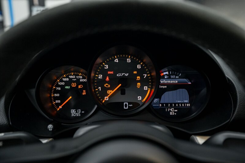 2023 Porsche 718 Cayman GT4 - Photo 29 - Huntington Beach, CA 92649