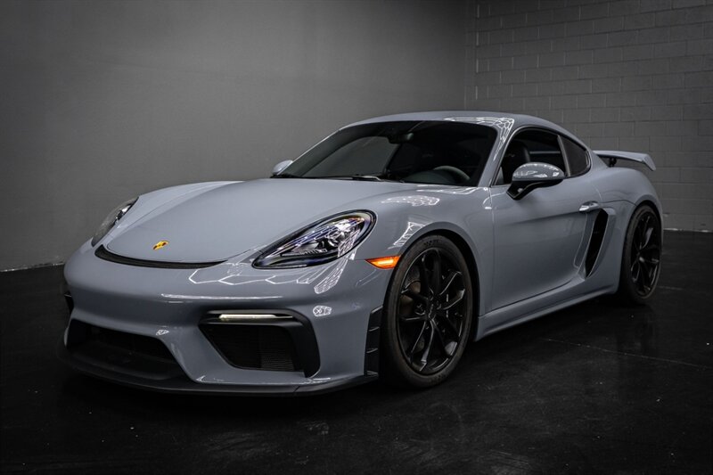 2023 Porsche 718 Cayman GT4   - Photo 1 - Huntington Beach, CA 92649