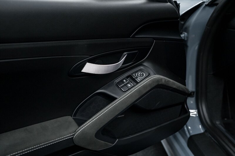 2023 Porsche 718 Cayman GT4 - Photo 39 - Huntington Beach, CA 92649