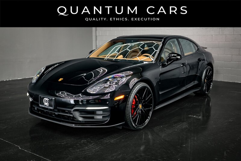 2022 Porsche Panamera  