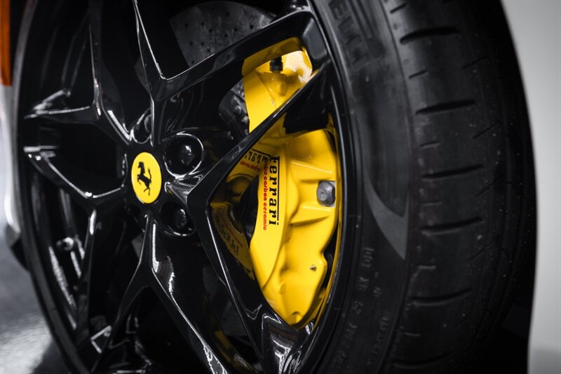 2023 Ferrari Roma - Photo 52 - Huntington Beach, CA 92649