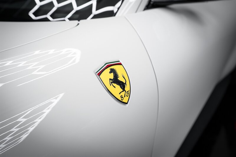 2023 Ferrari Roma - Photo 4 - Huntington Beach, CA 92649