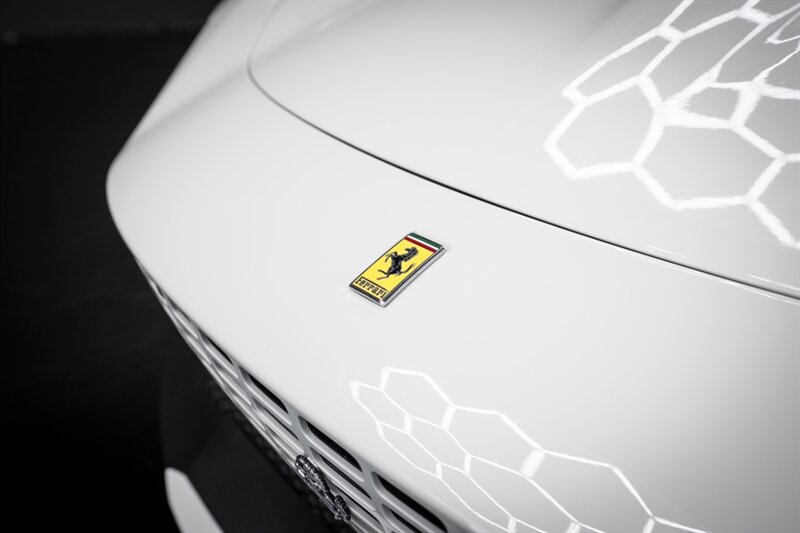2023 Ferrari Roma - Photo 24 - Huntington Beach, CA 92649