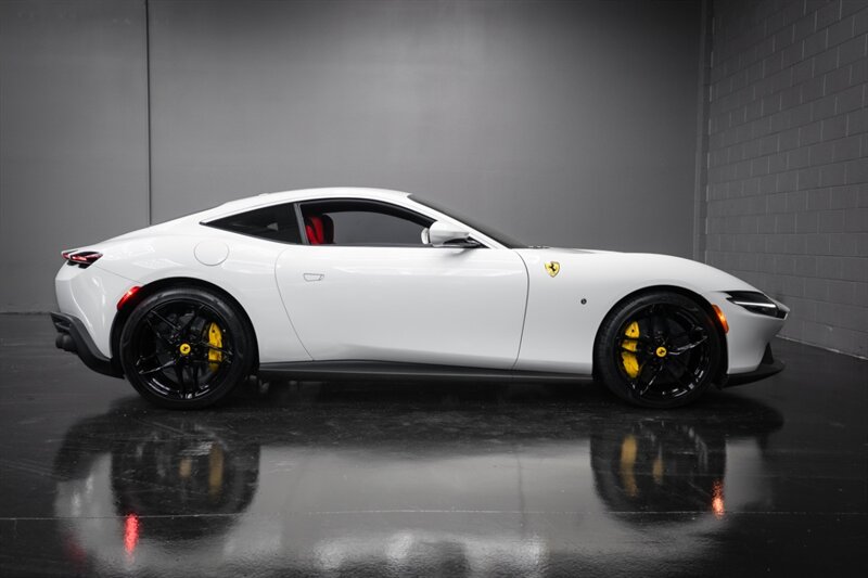 2023 Ferrari Roma - Photo 37 - Huntington Beach, CA 92649