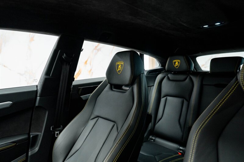 2021 Lamborghini Urus Base - Photo 21