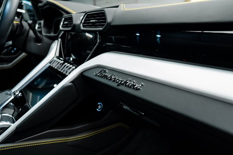 2021 Lamborghini Urus Base - Photo 27