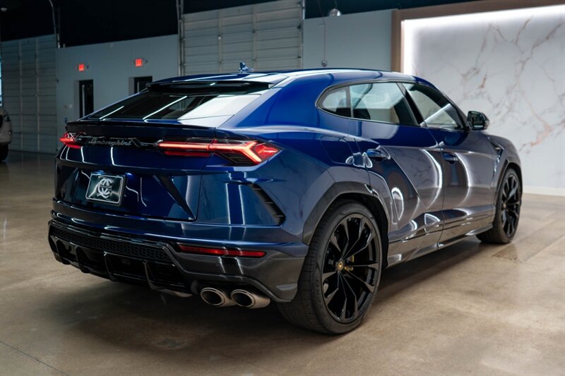 2021 Lamborghini Urus Base - Photo 9