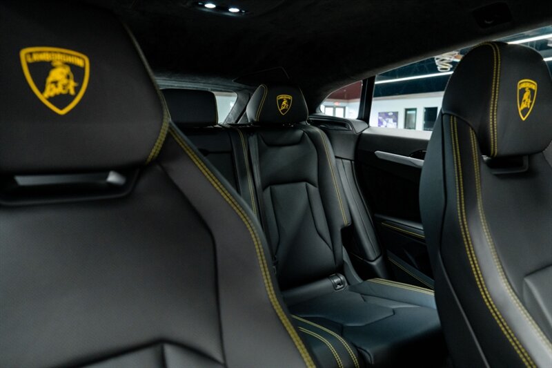 2021 Lamborghini Urus Base - Photo 30