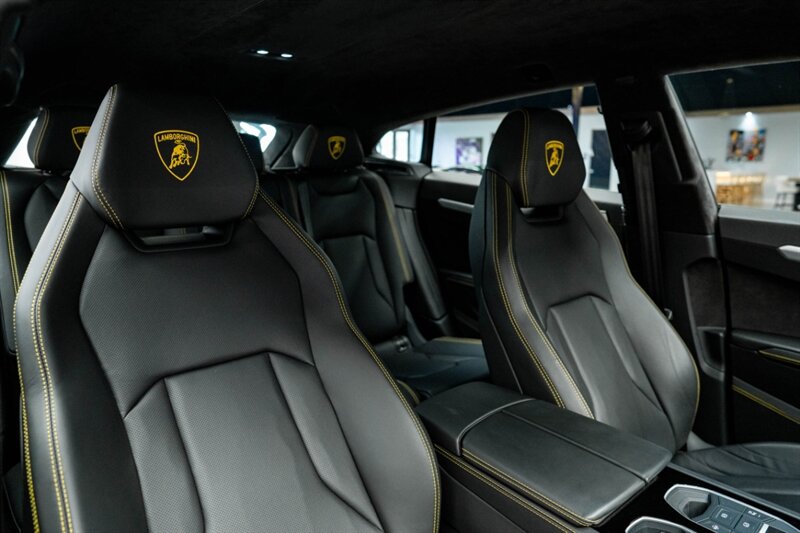 2021 Lamborghini Urus Base - Photo 29