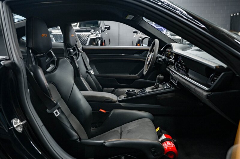 2022 Porsche 911 GT3 - Photo 34 - Huntington Beach, CA 92649