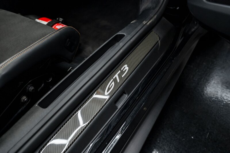 2022 Porsche 911 GT3 - Photo 30 - Huntington Beach, CA 92649