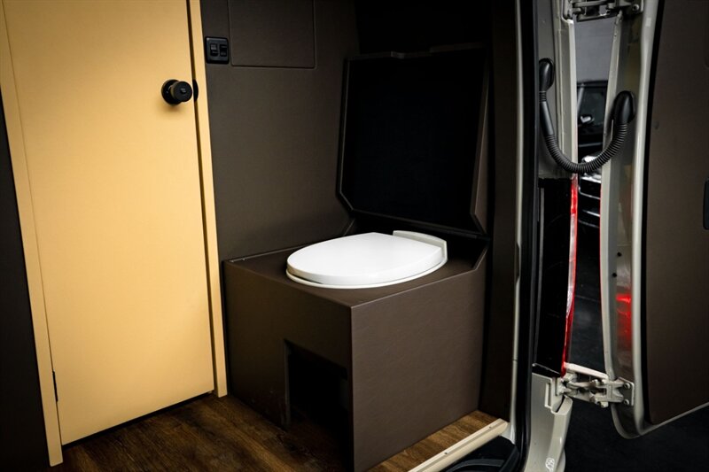 2025 Mercedes-Benz Sprinter 3500XD - Photo 58 - Huntington Beach, CA 92649
