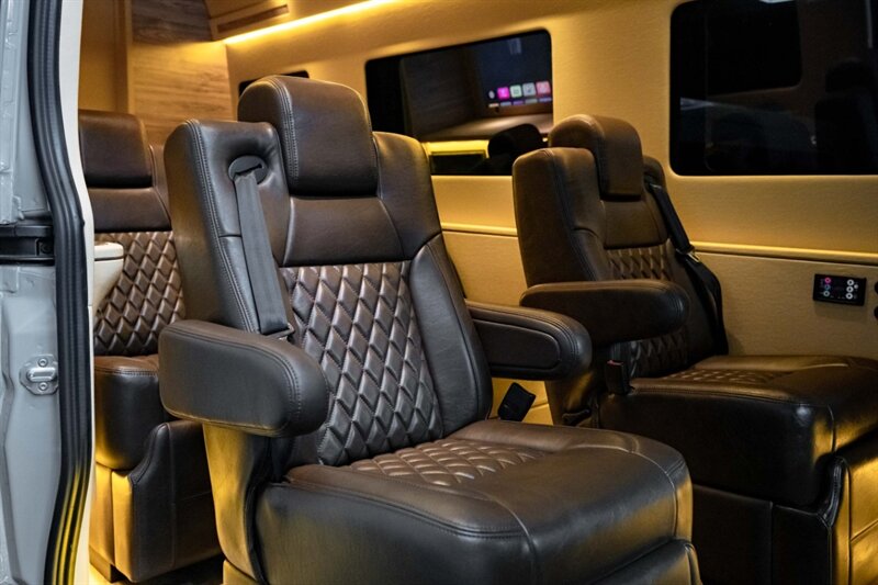 2025 Mercedes-Benz Sprinter 3500XD - Photo 34 - Huntington Beach, CA 92649