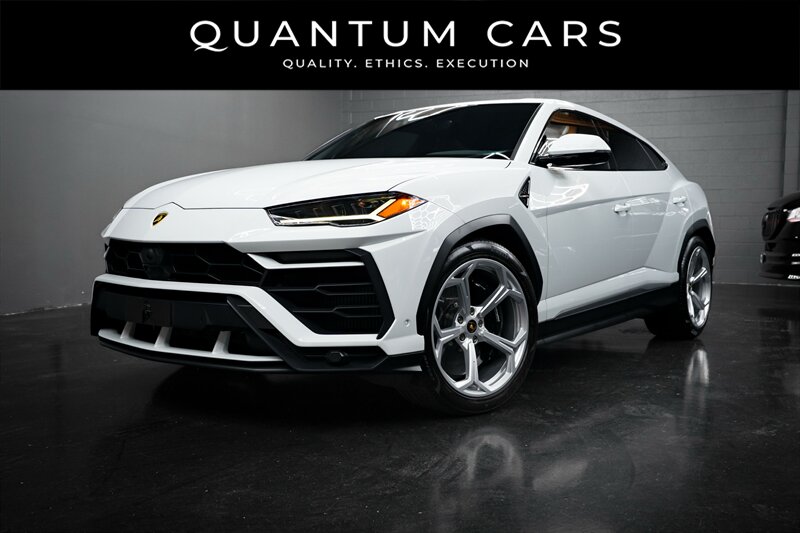 2020 Lamborghini Urus  