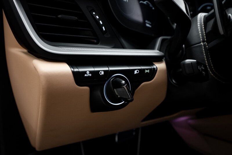 2022 Porsche 911 Carrera 4S - Photo 44 - Scottsdale, AZ 85258