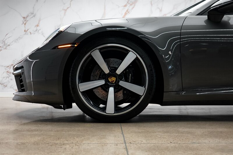 2022 Porsche 911 Carrera 4S - Photo 6 - Scottsdale, AZ 85258