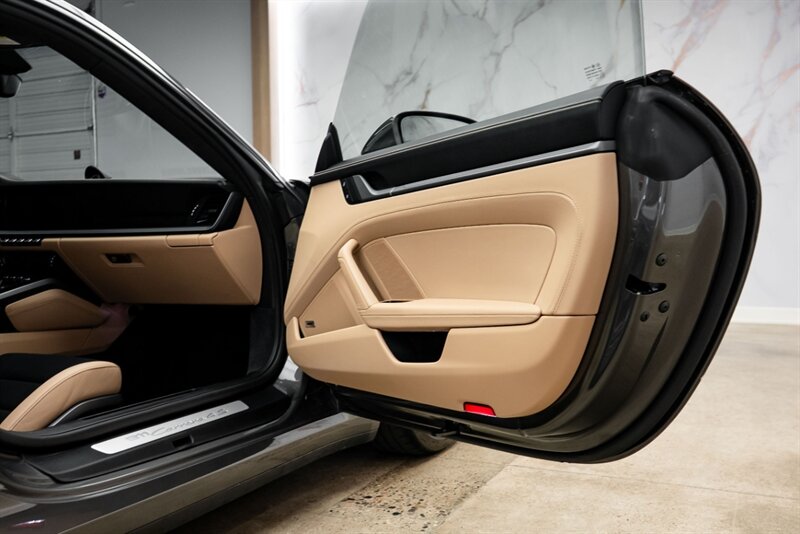 2022 Porsche 911 Carrera 4S - Photo 34 - Scottsdale, AZ 85258